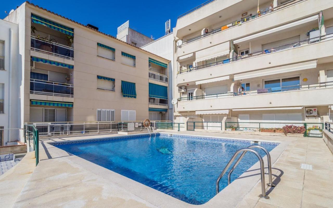 Apartamento En El Centro De Калафелл Экстерьер фото