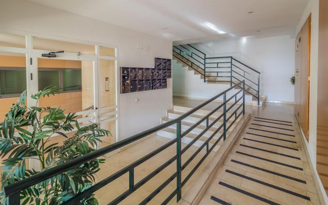 Apartamento En El Centro De Калафелл Экстерьер фото