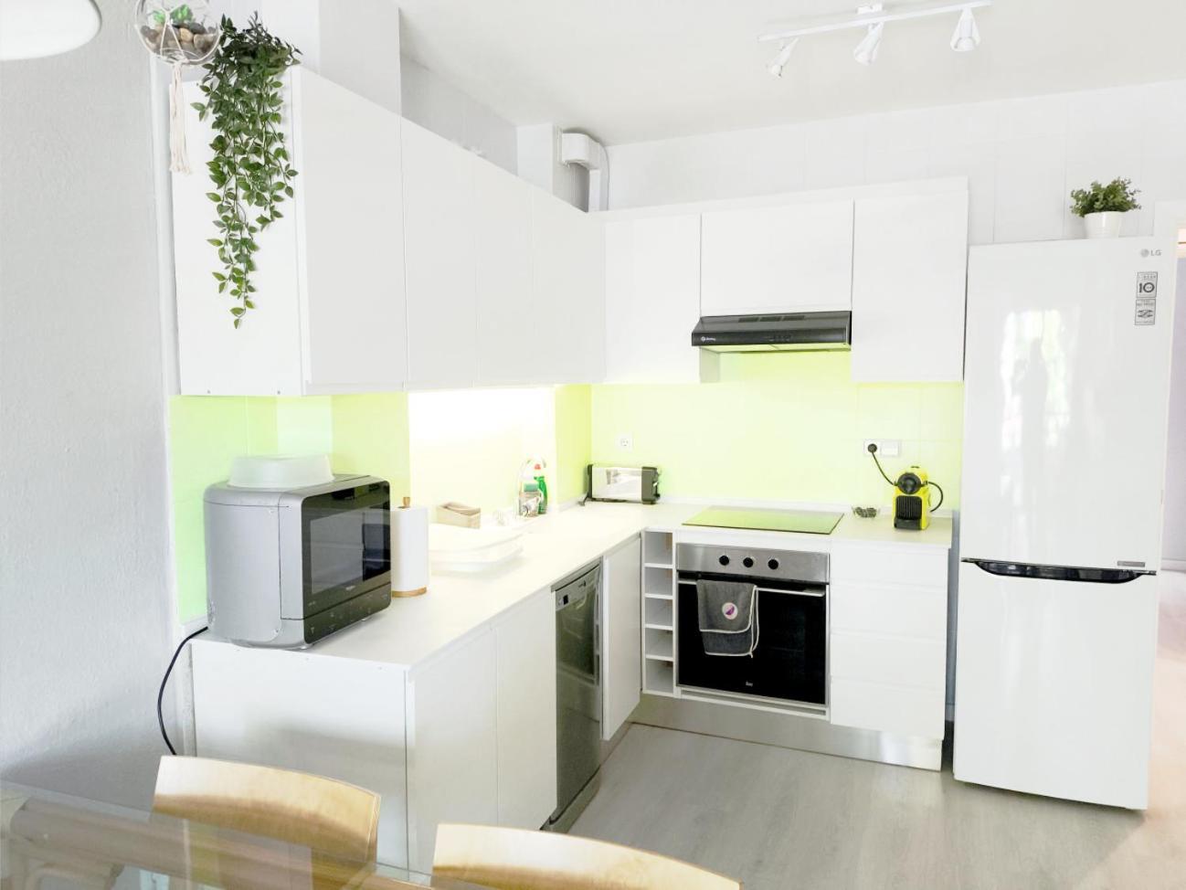 Apartamento En El Centro De Калафелл Экстерьер фото